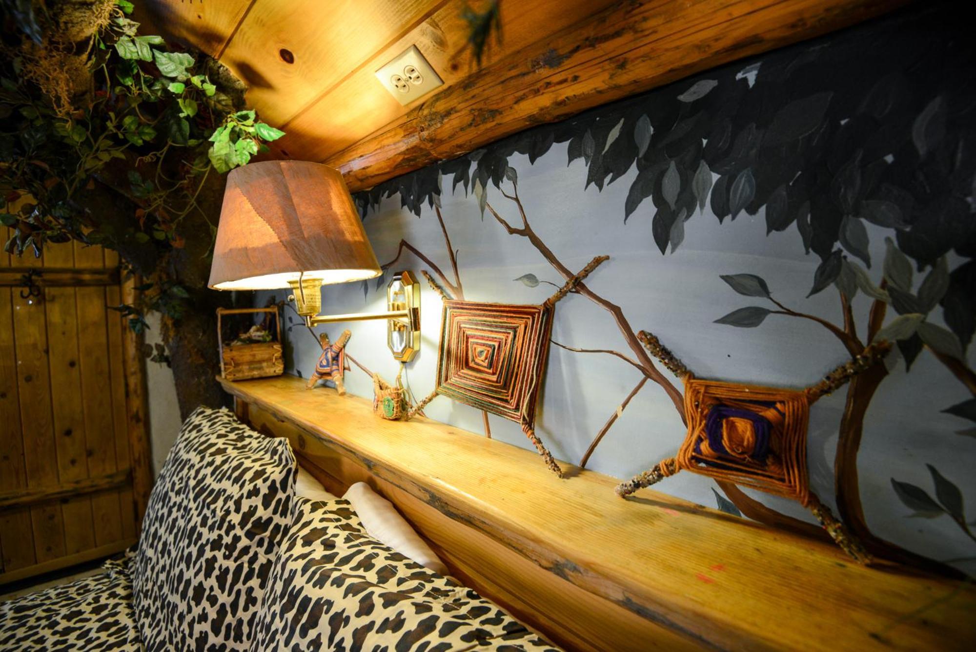 Castle Wood Theme Cottages- Couples Only Big Bear Lake Dış mekan fotoğraf