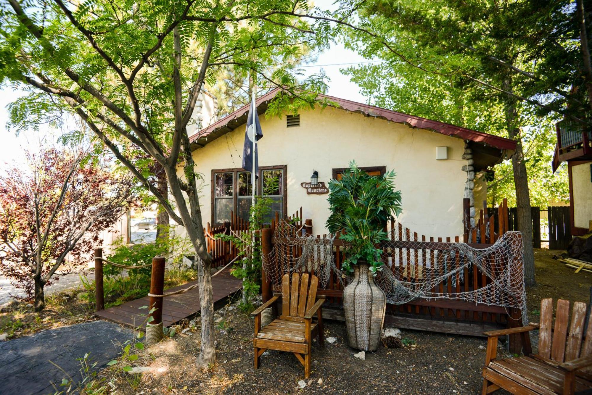 Castle Wood Theme Cottages- Couples Only Big Bear Lake Dış mekan fotoğraf