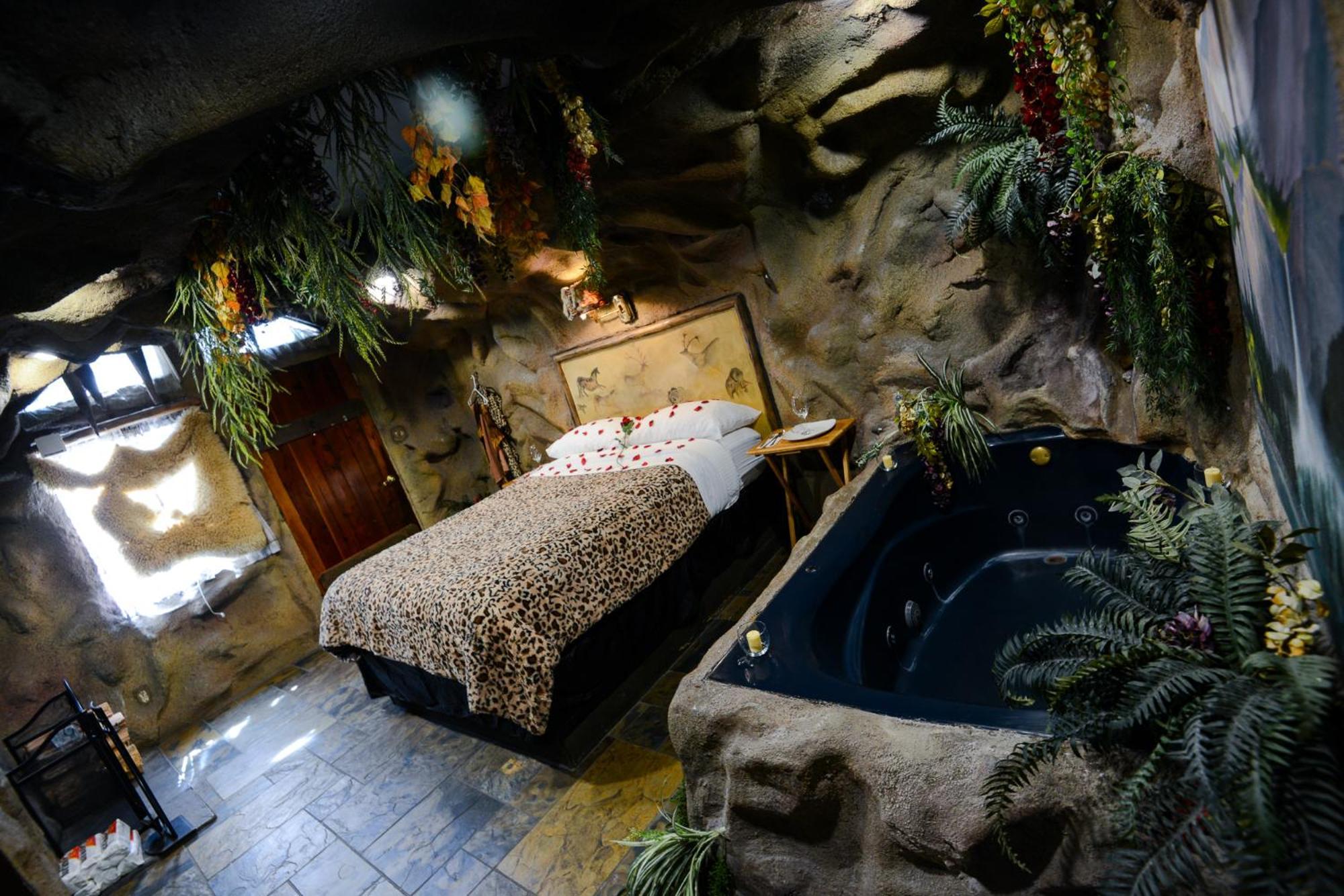 Castle Wood Theme Cottages- Couples Only Big Bear Lake Dış mekan fotoğraf