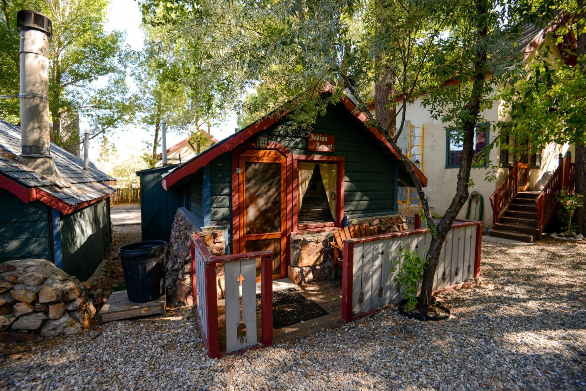 Castle Wood Theme Cottages- Couples Only Big Bear Lake Dış mekan fotoğraf