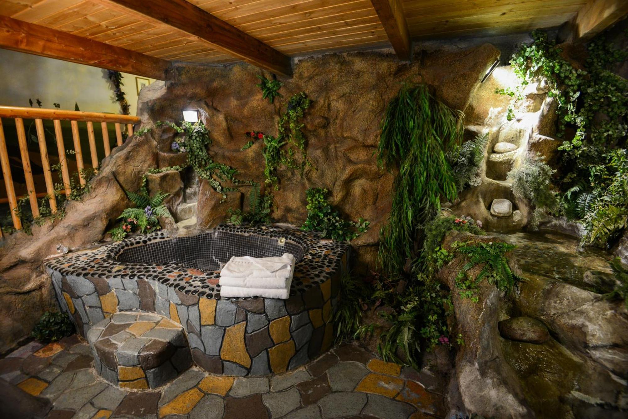 Castle Wood Theme Cottages- Couples Only Big Bear Lake Dış mekan fotoğraf