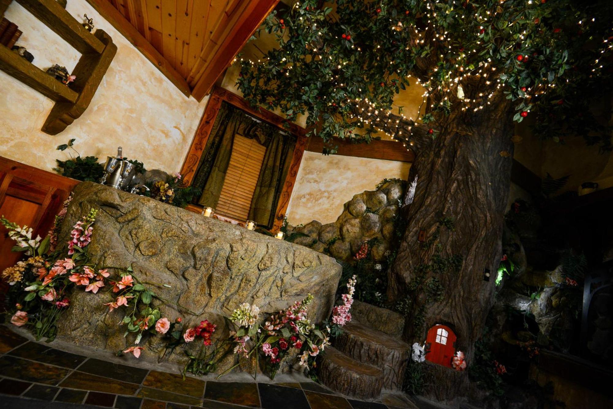 Castle Wood Theme Cottages- Couples Only Big Bear Lake Dış mekan fotoğraf