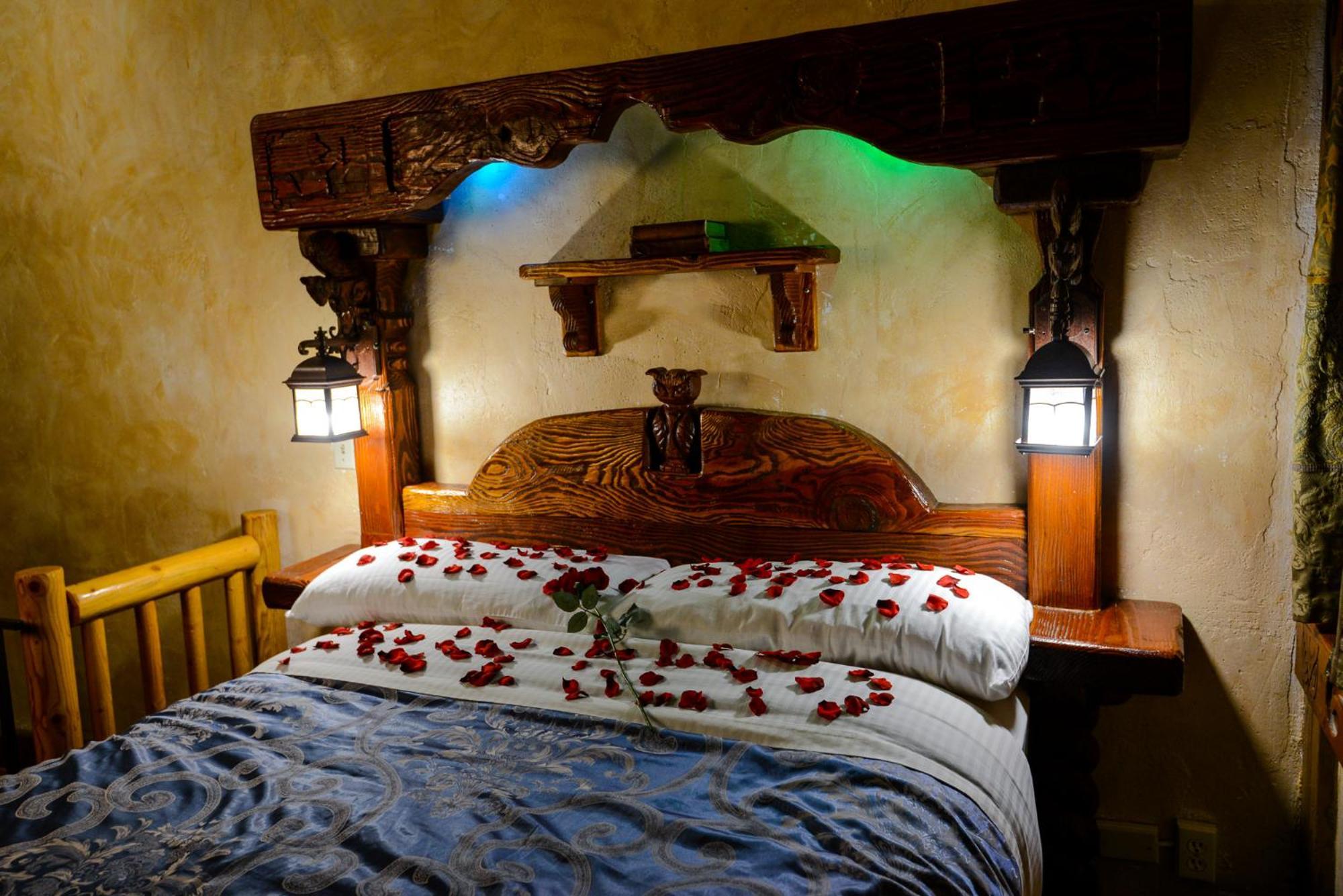 Castle Wood Theme Cottages- Couples Only Big Bear Lake Dış mekan fotoğraf