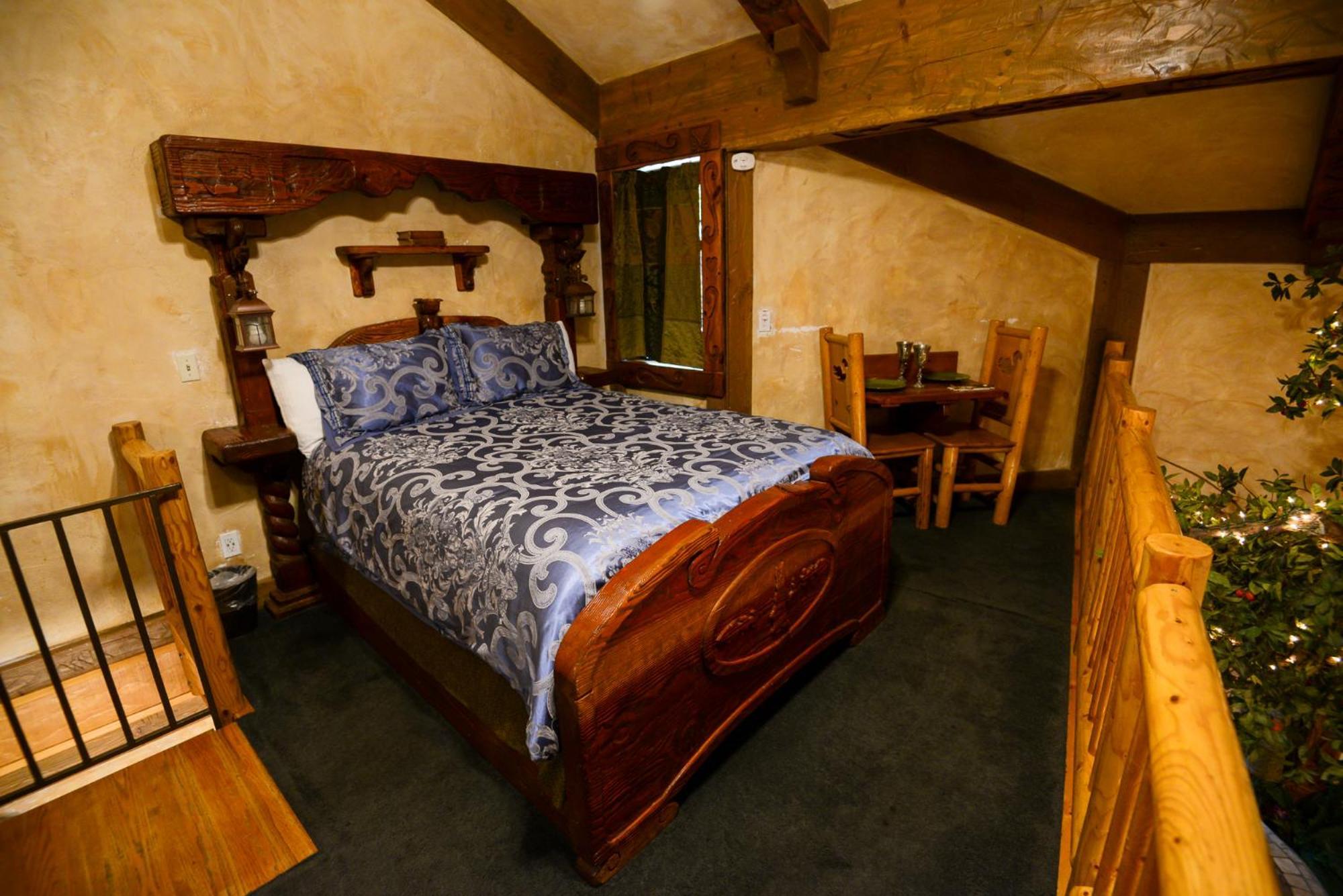 Castle Wood Theme Cottages- Couples Only Big Bear Lake Dış mekan fotoğraf