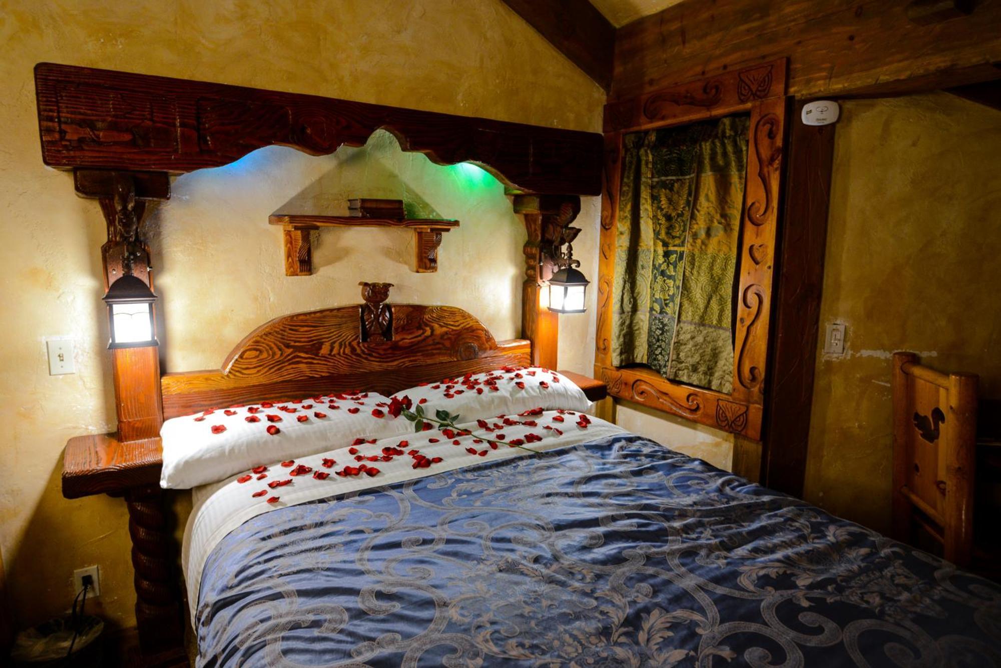 Castle Wood Theme Cottages- Couples Only Big Bear Lake Dış mekan fotoğraf